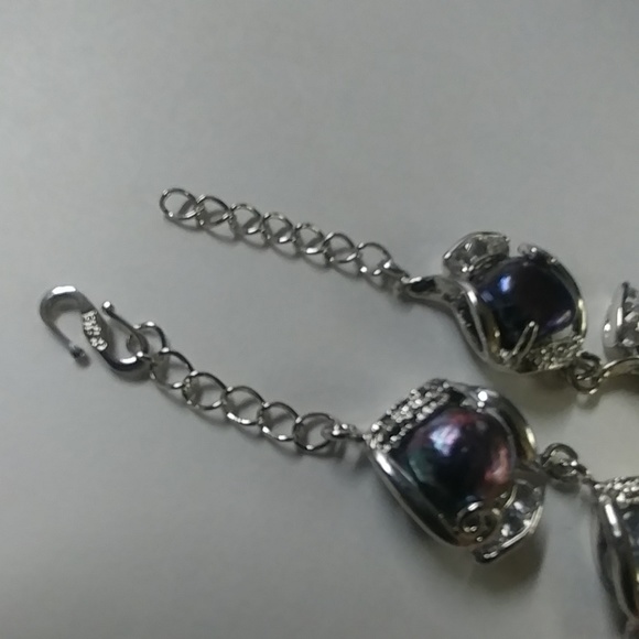 18K GP Iridescent 6 Pearl Bracelet with Blue Crystals - Picture 6 of 6